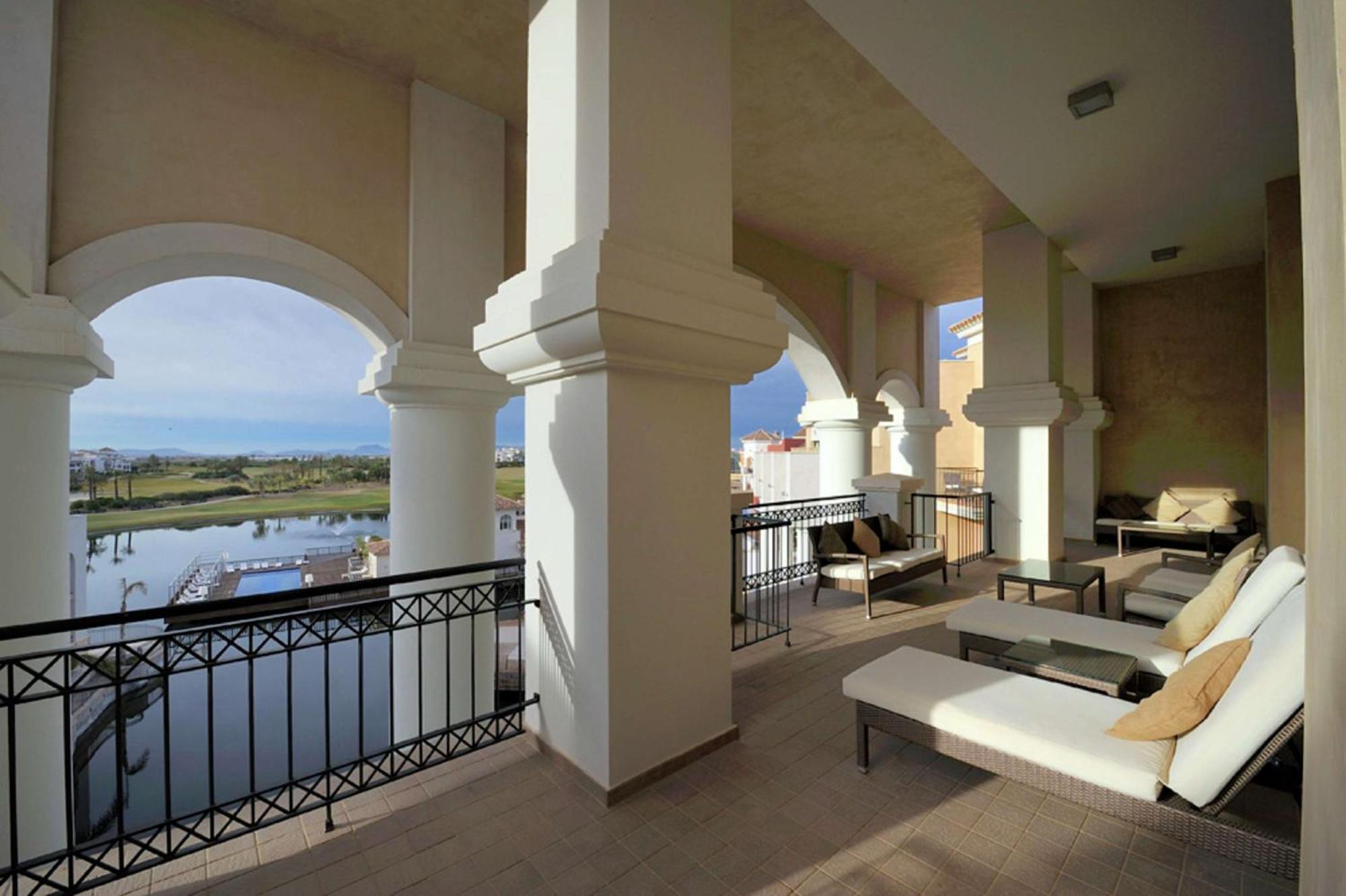Doubletree By Hilton La Torre Golf Resort Roldán Exterior foto The Royal Mirage